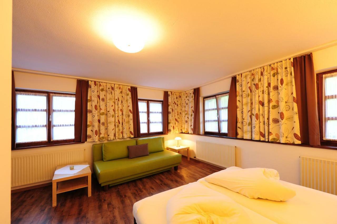 Wally Berg-Appartements ツァムス エクステリア 写真